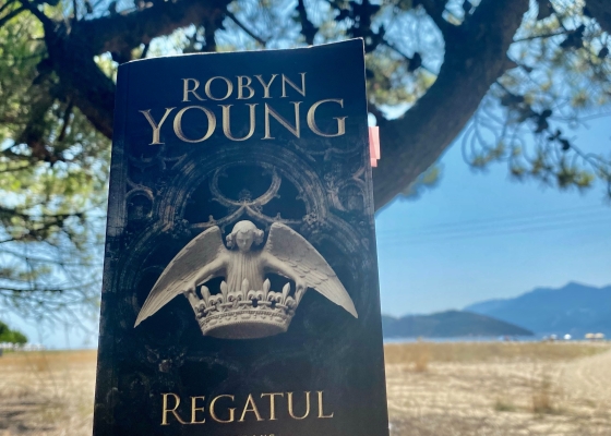 The Insurection trilogy book review Robyn Young